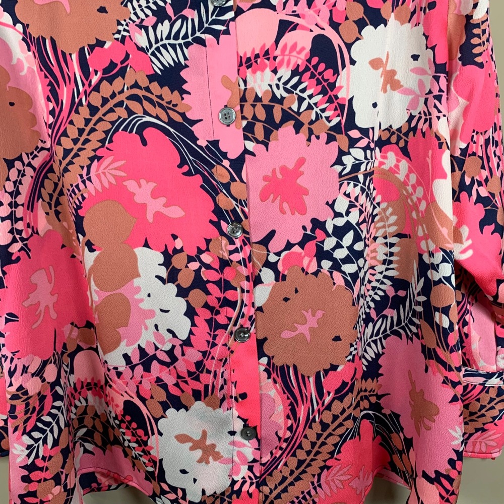 Talbots Pink Floral L/S Bow Accent Button Down Back Blouse Size 2XP - Picture 10 of 12